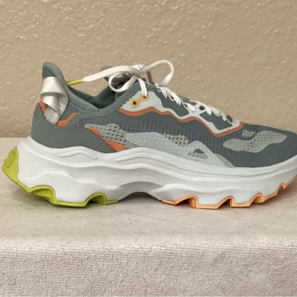 Sorel Crushed Blue & White Kinetic Breakthru Day Sneaker. NIB. Size 9 - Picture 5 of 8